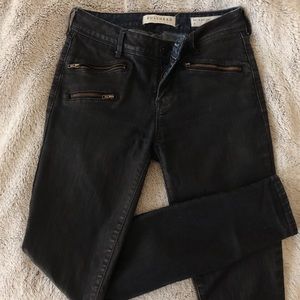 Bullhead Black Skinny Jeans w Zipper Pockets